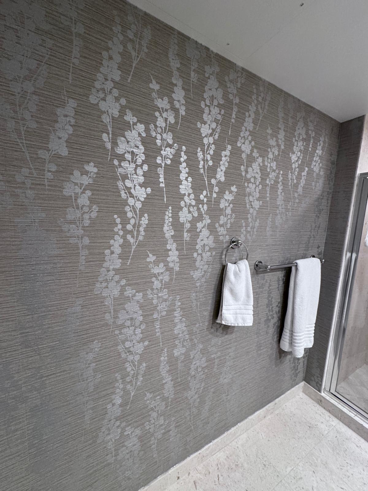 Wallpaper Bathroom Flowers