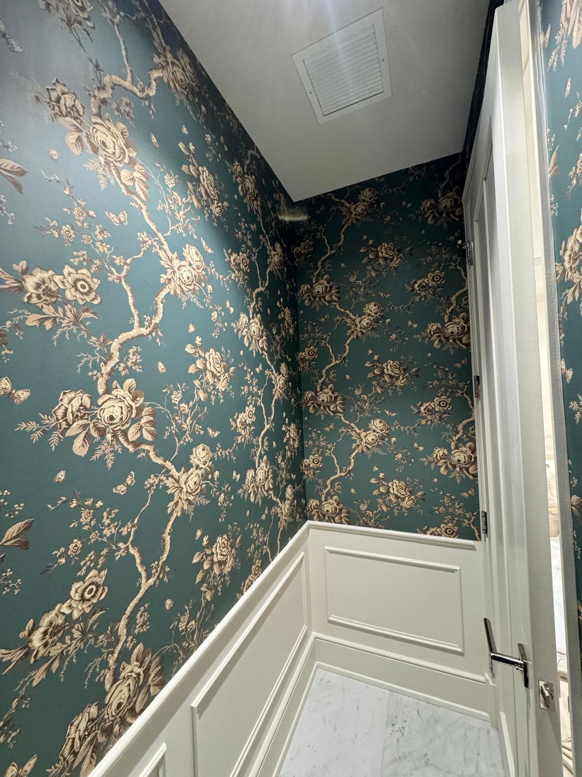 Wallpaper Bathroom Gold Flower